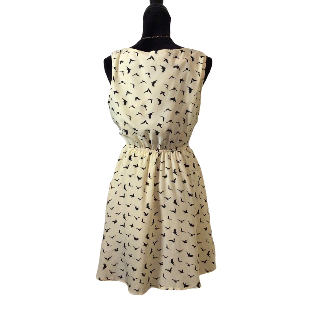 Fussy NY Cream & Black Bird Pattern Dress Size: M - Picture 3 of 7